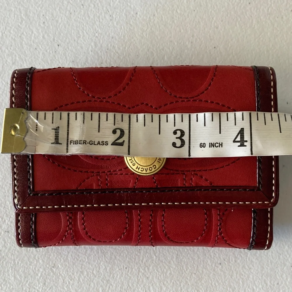 Coach Vintage Hampton Embossed Leather Signature Trifold Wallet - Picture 8 of 9